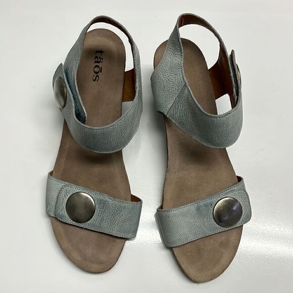 Taos Women’s Blue Textured Leather Velcro Two Strap Ankle Strap Wedge- 42 (10) - Picture 1 of 16